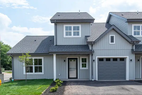 1068 W 20th Avenue, OSHKOSH, WI 54902-6618