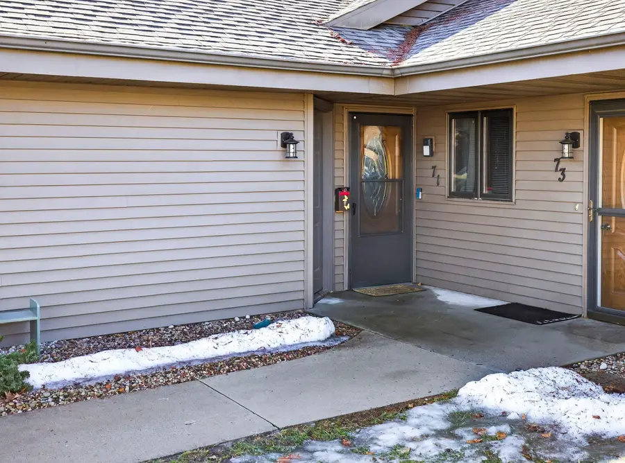 71 Spencer Village Court, Appleton, WI 54914 - #2