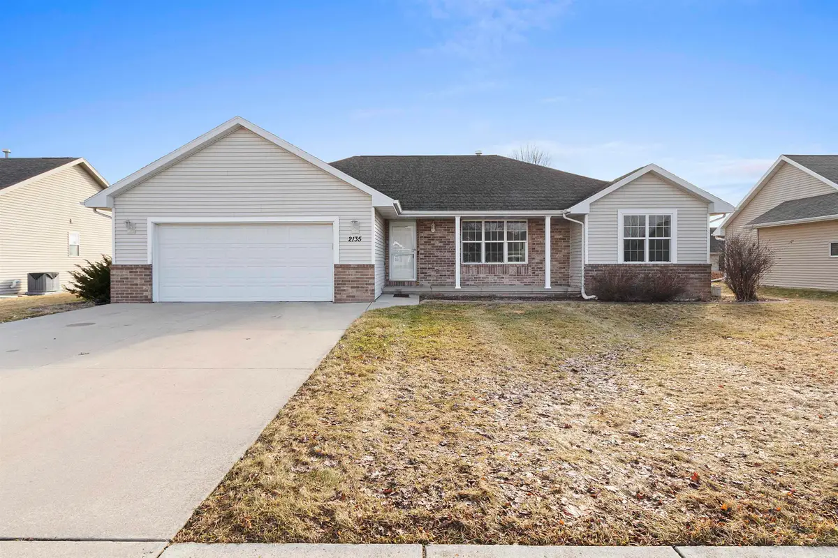 2135 W Melcorn Circle, De Pere, WI 54115 - #1