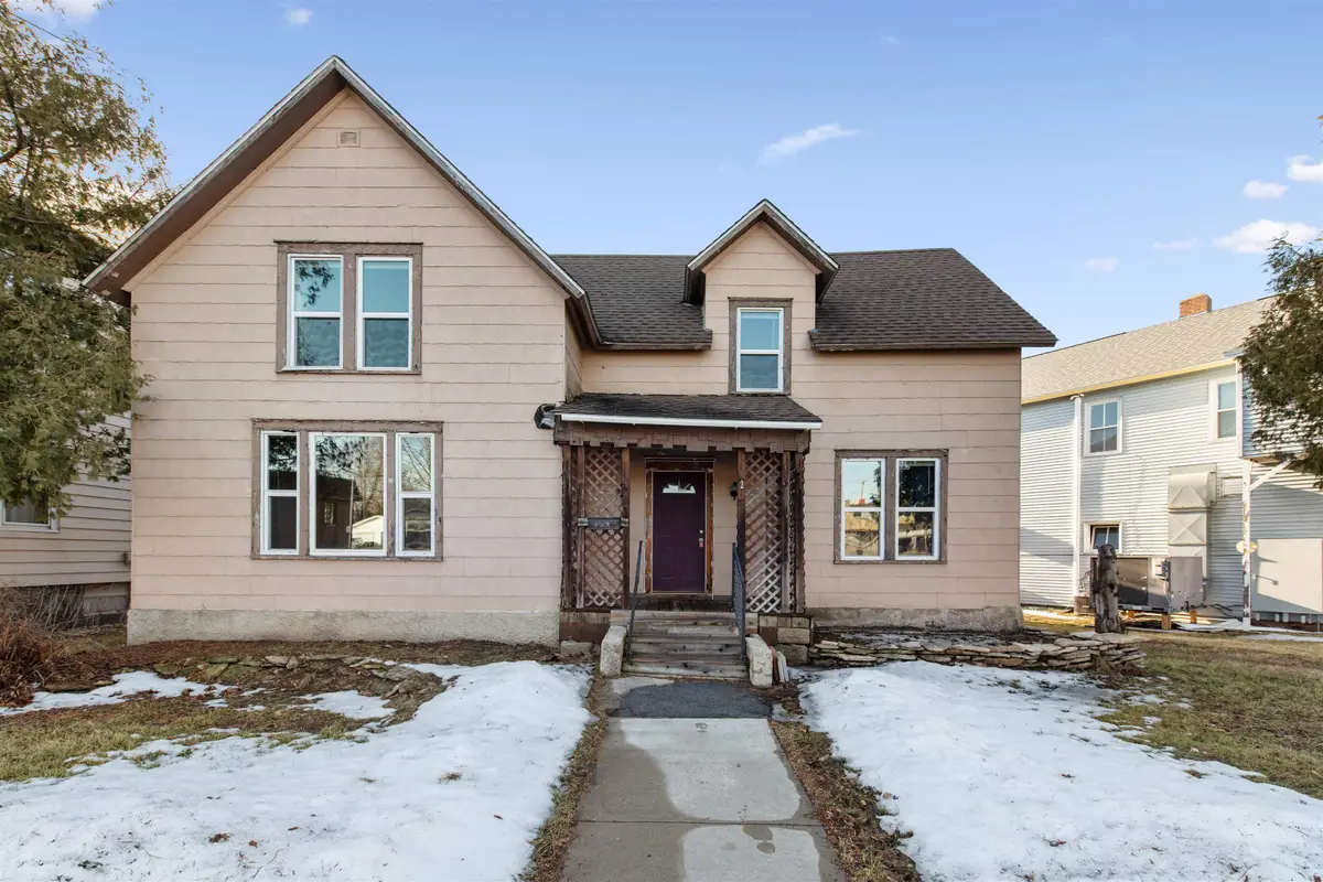 829 Pierce Avenue, Marinette, WI 54143 - #1