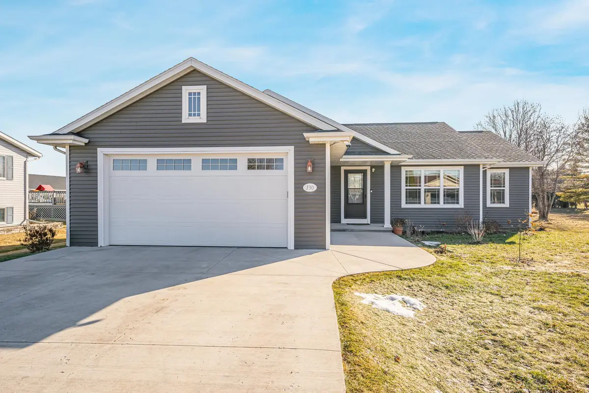 730 E Scott Street, Omro, WI 54963 - #1