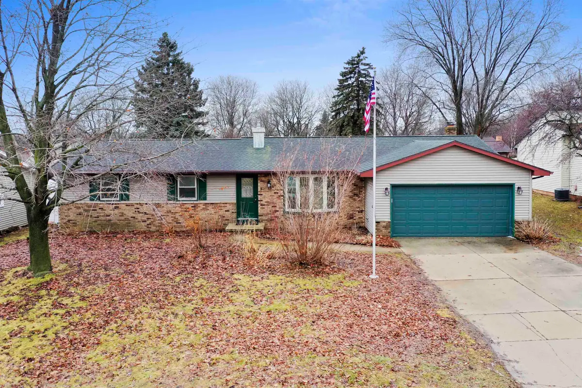 2540 Sun Terrace, Green Bay, WI 54311 - #1