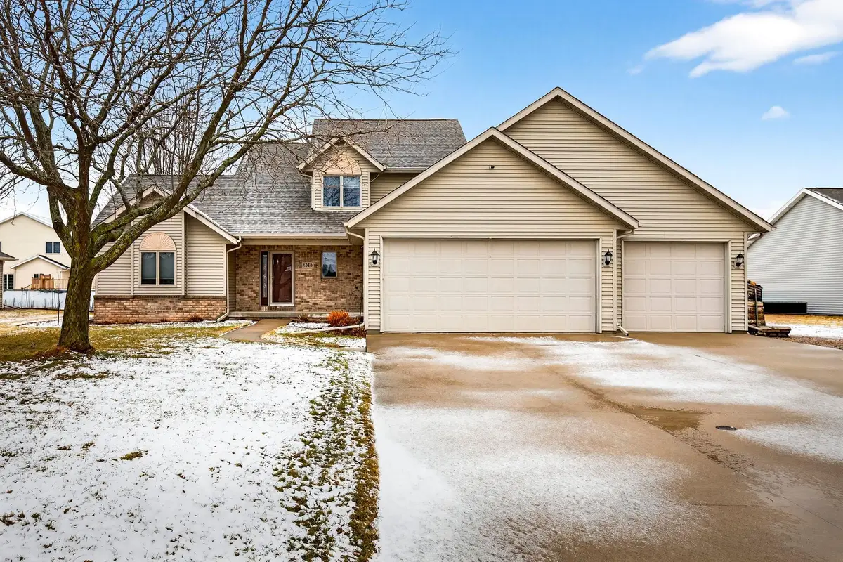 1868 Martingale Lane, Neenah, WI 54956 - #1