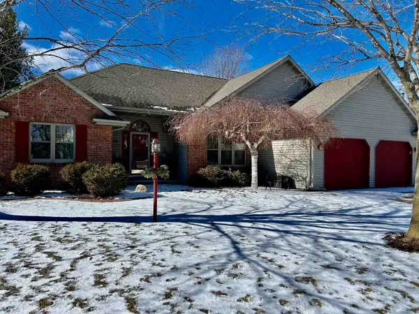 2169 Kensington Drive, GREEN BAY, WI 54311