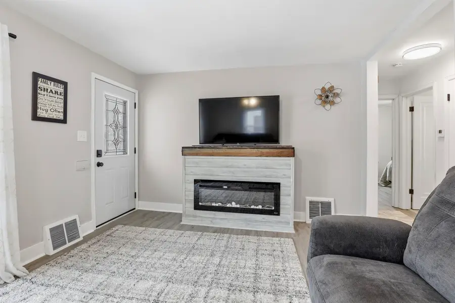 751 Madison Street, Neenah, WI 54956 - #3