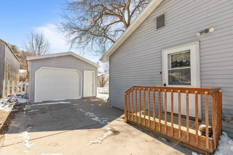 563 Clark Street, Manawa, WI 54949 - #3
