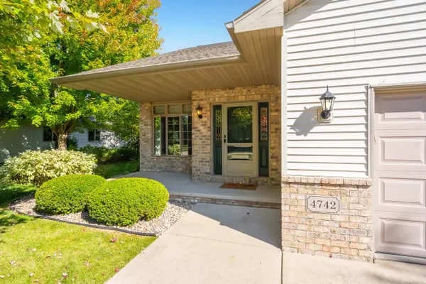 4742 N Providence Avenue, APPLETON, WI 54913