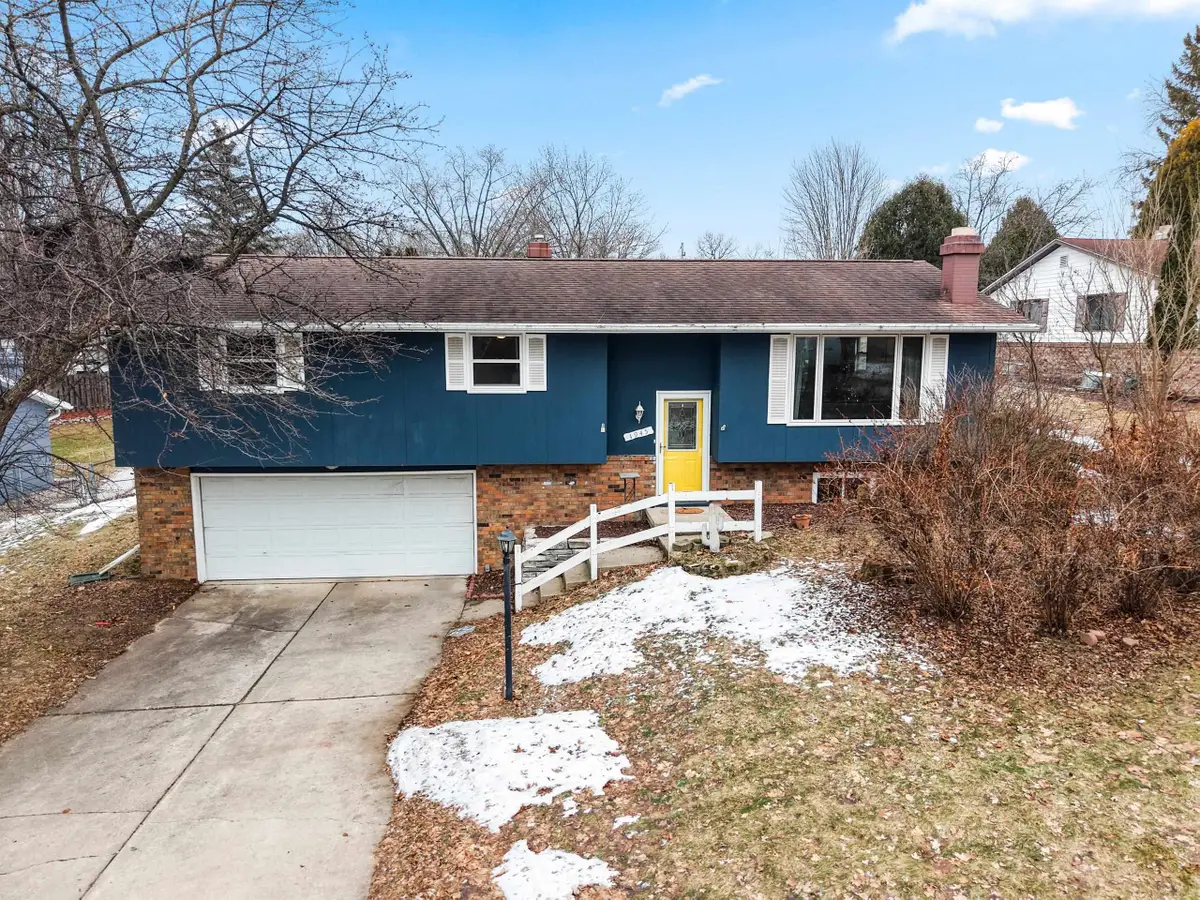 1945 Everbreeze Road, Green Bay, WI 54304-1608 - #1