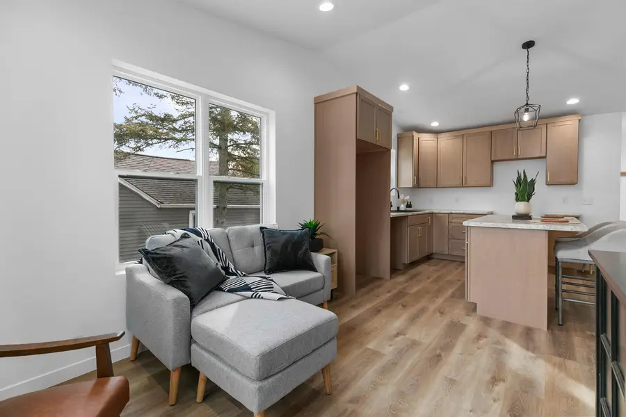 305 W Smith Avenue, Oshkosh, WI 54901 - #3