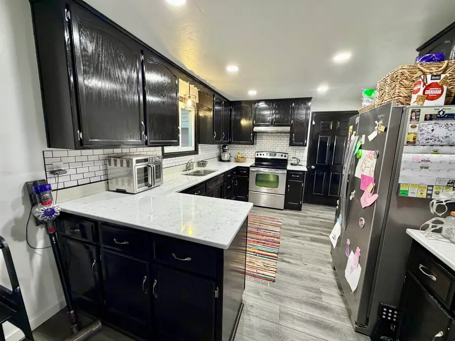 804 Longview Avenue, Allouez, WI 54301 - #2