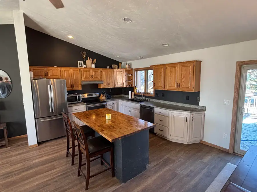 981 Bluehill Avenue, Fond Du Lac, WI 54935 - #3