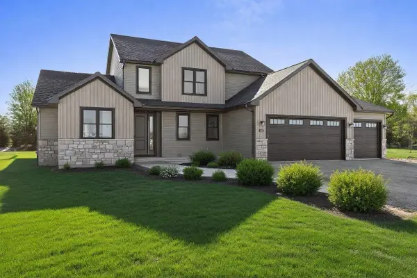 302 Lansdowne Street, DE PERE, WI 54115