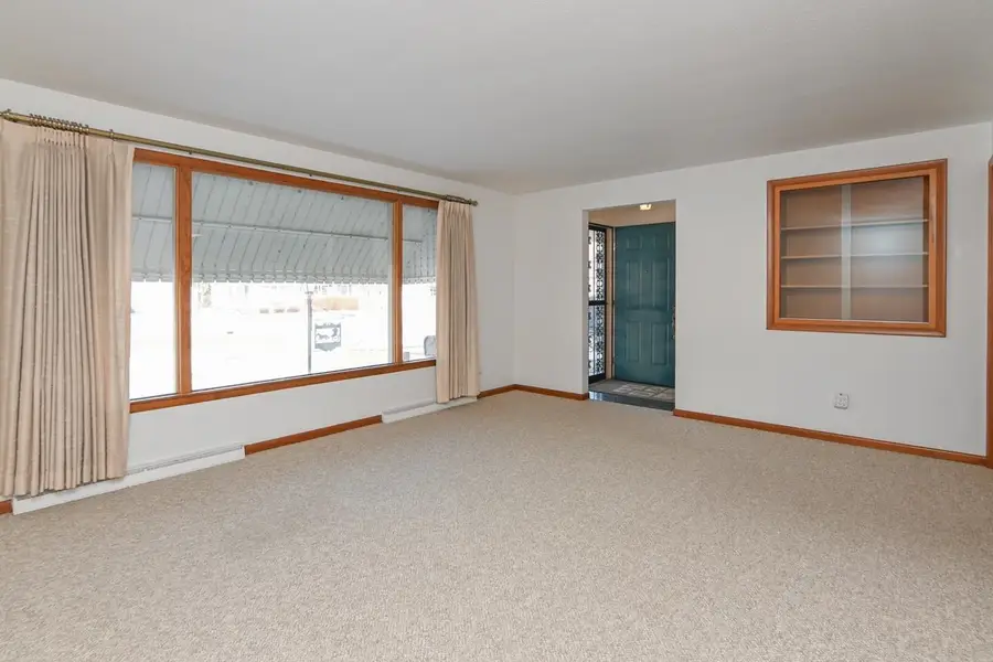 432 N Locust Street, Green Bay, WI 54303 - #3