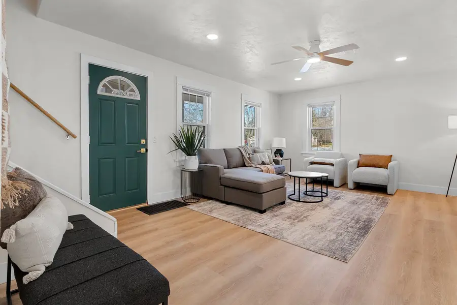 518 S Telulah Avenue, Appleton, WI 54915 - #3