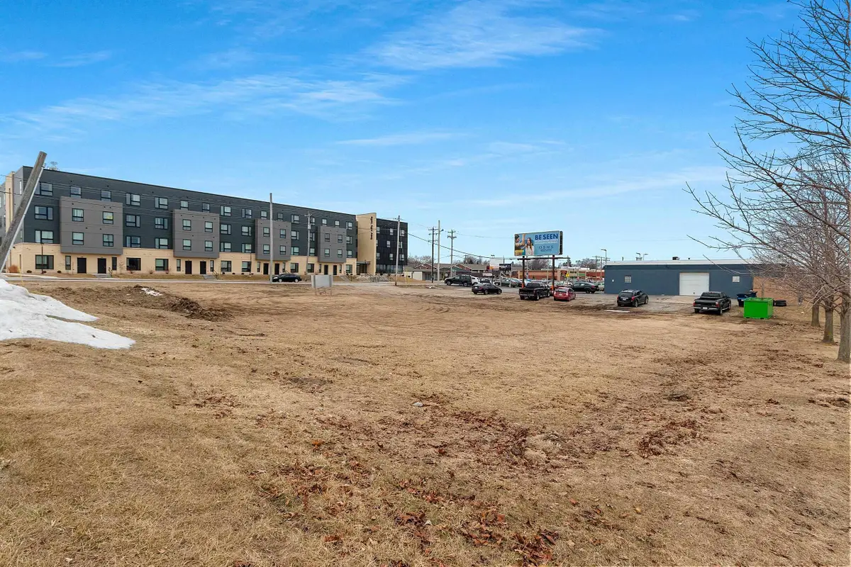 2500 University Avenue, Green Bay, WI 54302 - #1