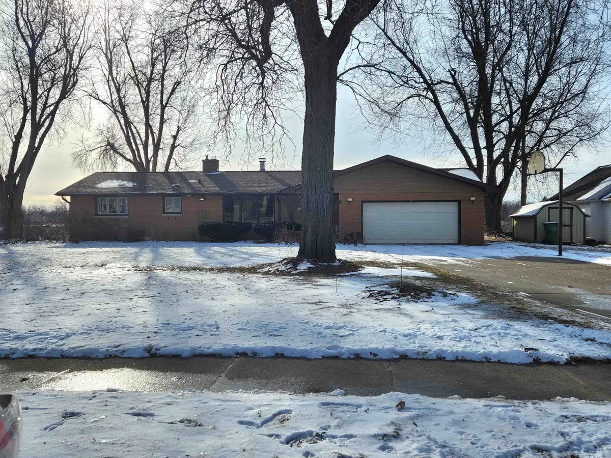 735 Park Street, Wrightstown, WI 54180-1003 - #1