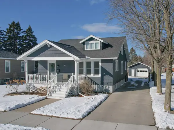 1612 17th Avenue, MENOMINEE, MI 49858