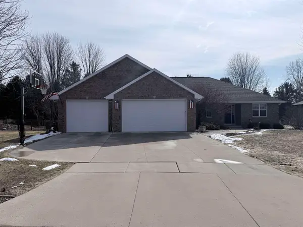 2017 Morning Dew Lane, DE PERE, WI 54115