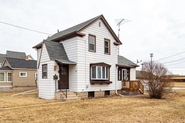 1412 Jefferson Street, OSHKOSH, WI 54901