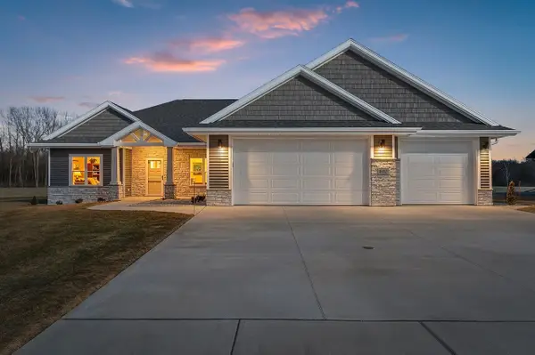 1652 Torchwood Trail, DE PERE, WI 54115