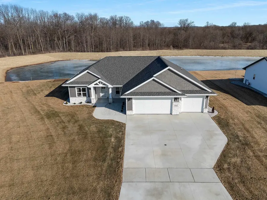 1652 Torchwood Trail, De Pere, WI 54115 - #3