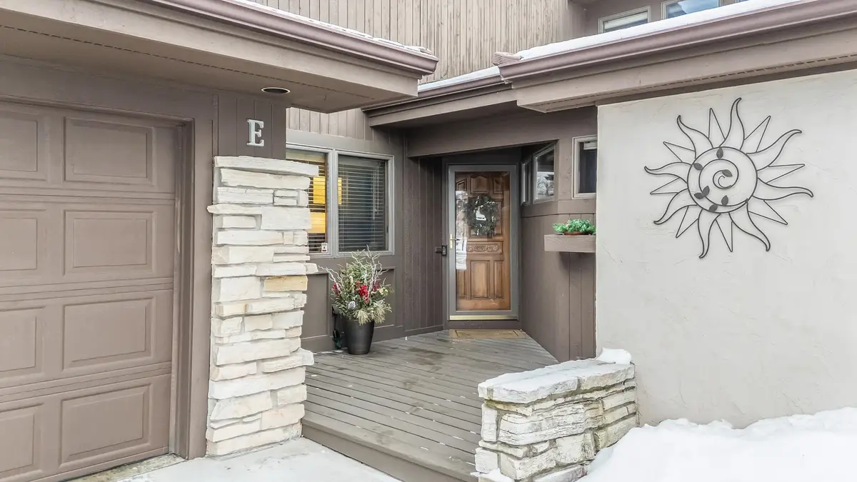 2661 Northern Road #E, Appleton, WI 54914 - #1