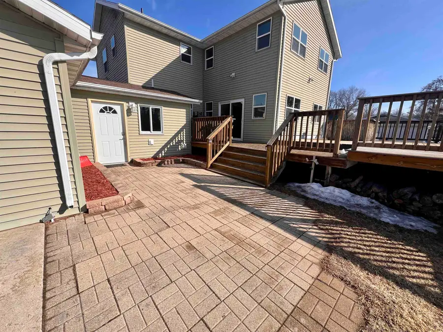 905 3rd Avenue, Crivitz, WI 54114 - #3