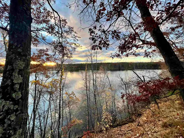 N7576 Hydro Court #7, CRIVITZ, WI 54114