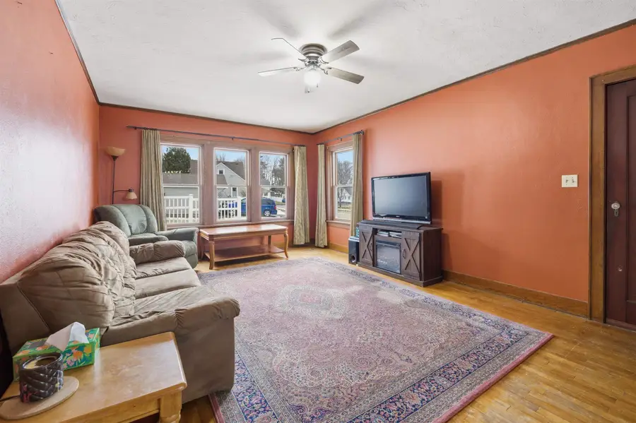 12 E 2nd Street, Clintonville, WI 54929-0000 - #2