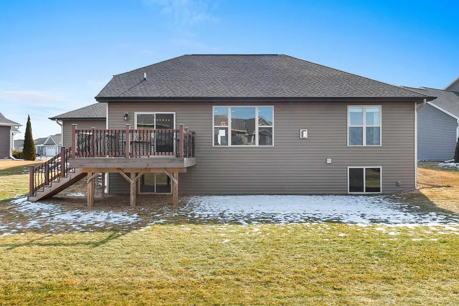 549 Pebblestone Circle, Hobart, WI 54155 - #2