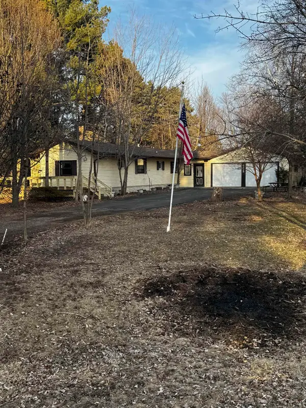 4628 Melody Lane, OSHKOSH, WI 54904