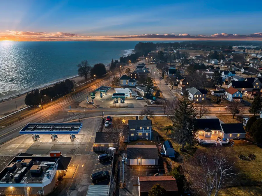 413 Jefferson Street, Algoma, WI 54201 - #2