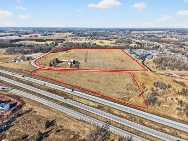 4036 Woodland Road, GREEN BAY, WI 54313-7408