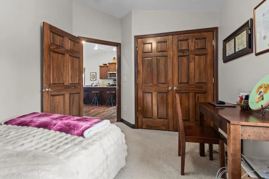 1054 W Willis Way, Appleton, WI 54913-7627 - #2