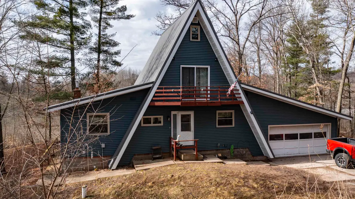 N4221 Oakland Drive, Waupaca, WI 54981 - #1