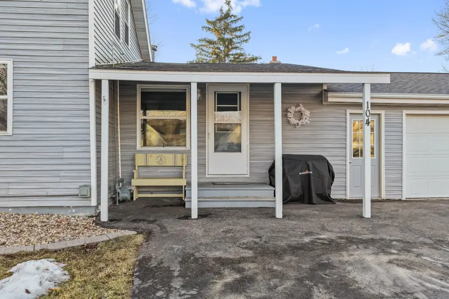 104 N 3rd Avenue, Winneconne, WI 54986-9337 - #3