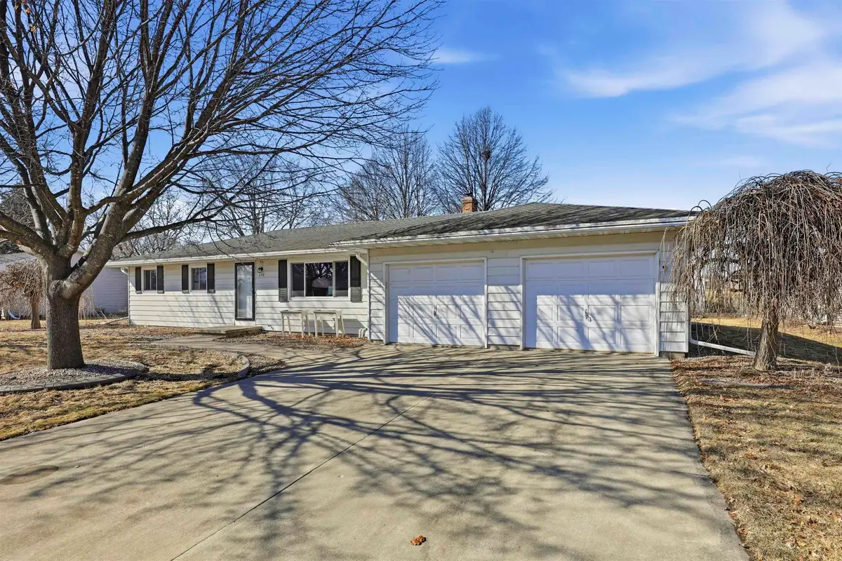 648 Wanda Avenue, Neenah, WI 54956 - #1