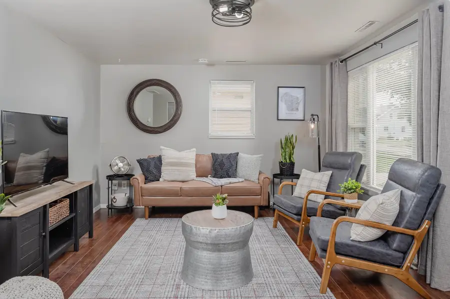 913 Jefferson Street, Little Chute, WI 54140-0000 - #3