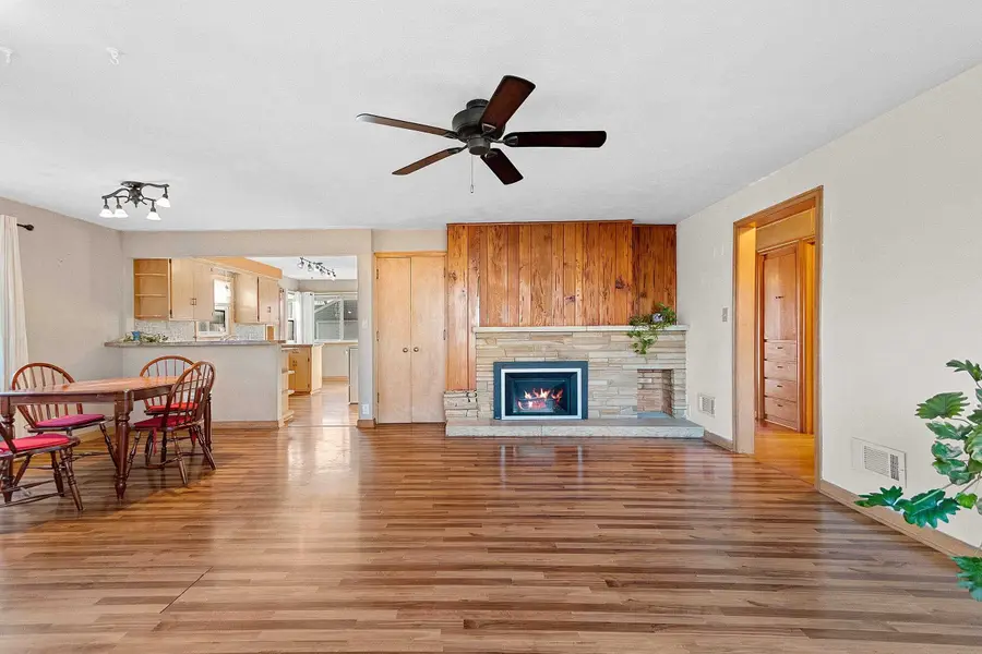 138 Hazel Street, Neenah, WI 54956 - #2