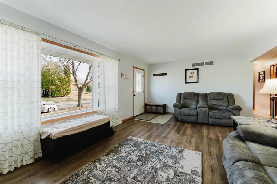 1425 W 3rd Avenue, Oshkosh, WI 54902-5603 - #3