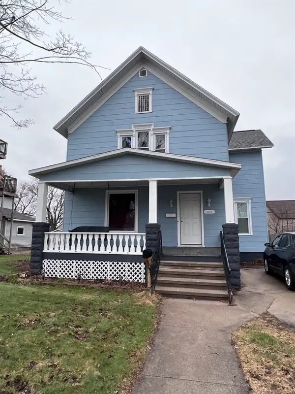 1009 Pierce Avenue, MARINETTE, WI 54143