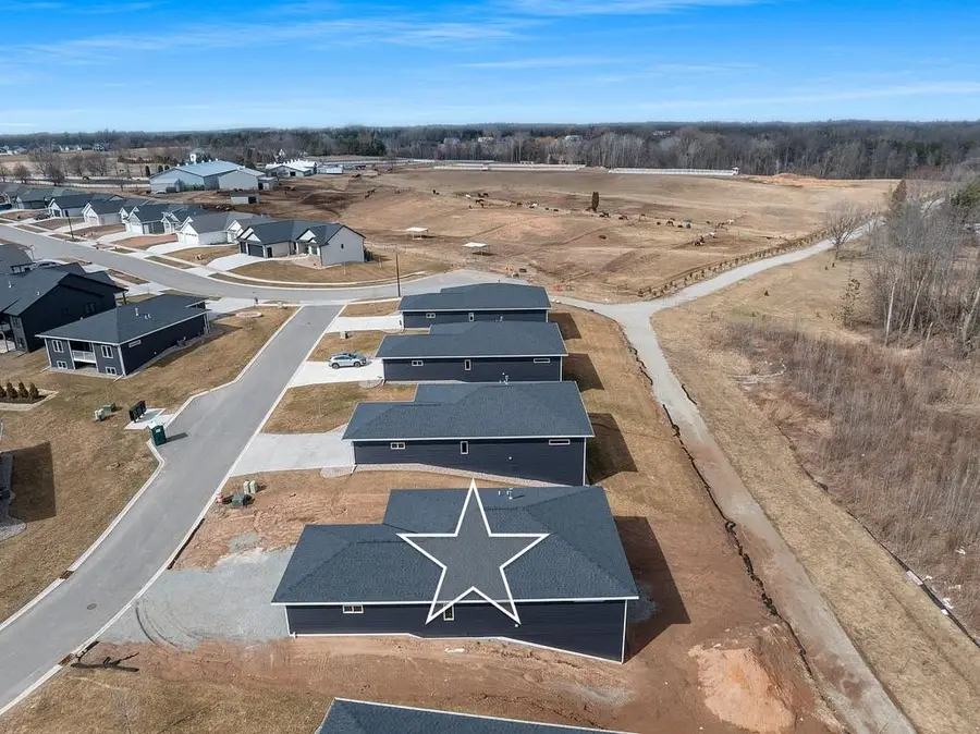 4001 Antwerp Avenue #4, Howard, WI 54313-7518 - #3