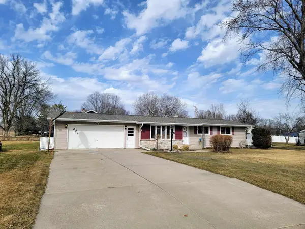 224 Dorothy Drive, MANAWA, WI 54949