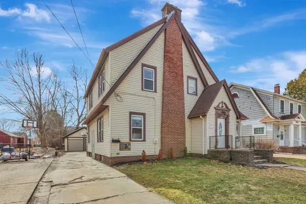 829 Prospect Avenue, OSHKOSH, WI 54901