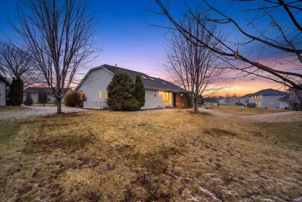 N262 Eastowne Lane, APPLETON, WI 54915-6154