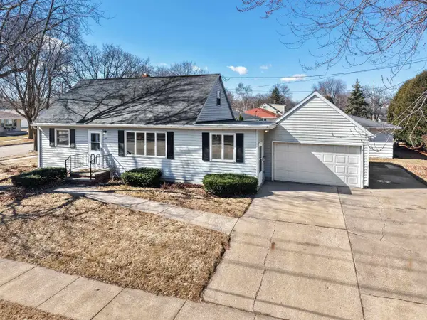 2105 N Ballard Road, APPLETON, WI 54911-2403