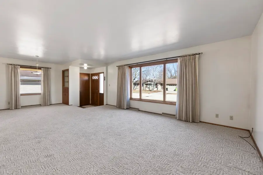 421 Manhattan Street, Chilton, WI 53014 - #3