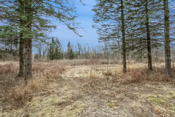 2532 Victoria Drive, MANITOWOC, WI 54220