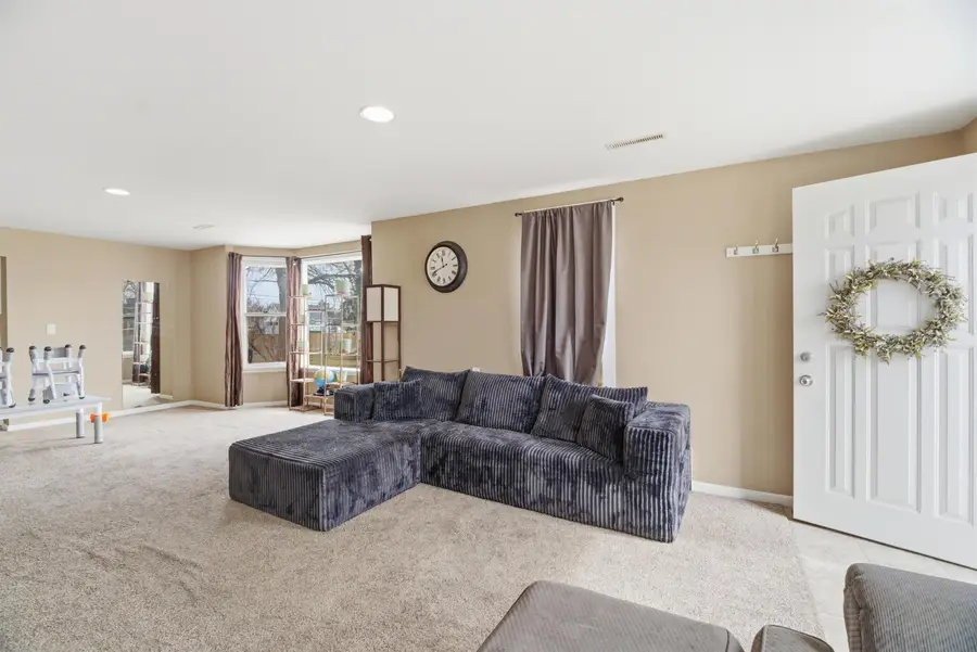 426 W 10th Street, Kaukauna, WI 54130 - #3