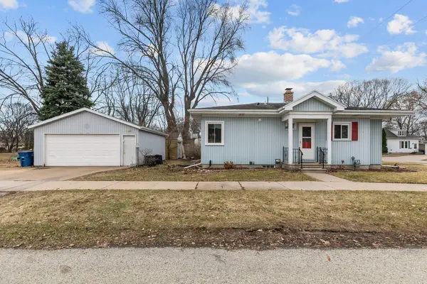 1044 Grand Street, OSHKOSH, WI 54901